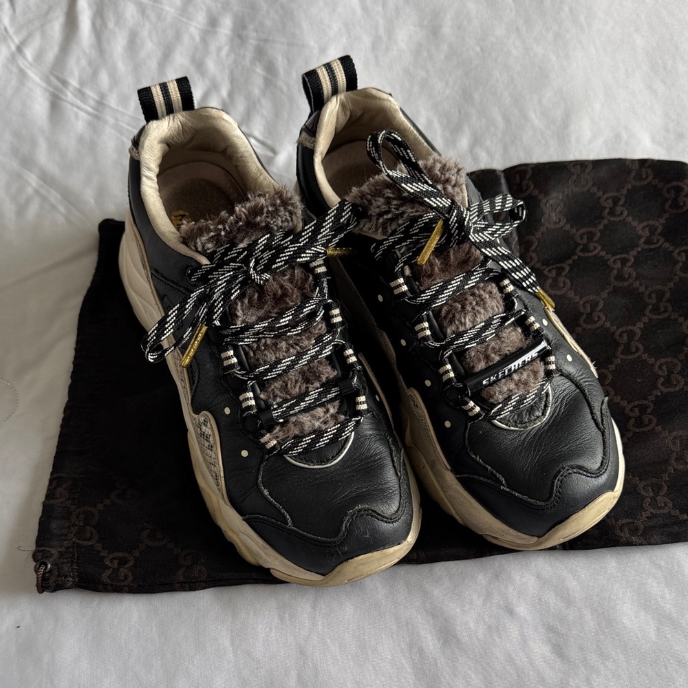 Skechers Heritage D’Lites Limited Edition 
Chuncky Black and Tan Y2K Sneakers